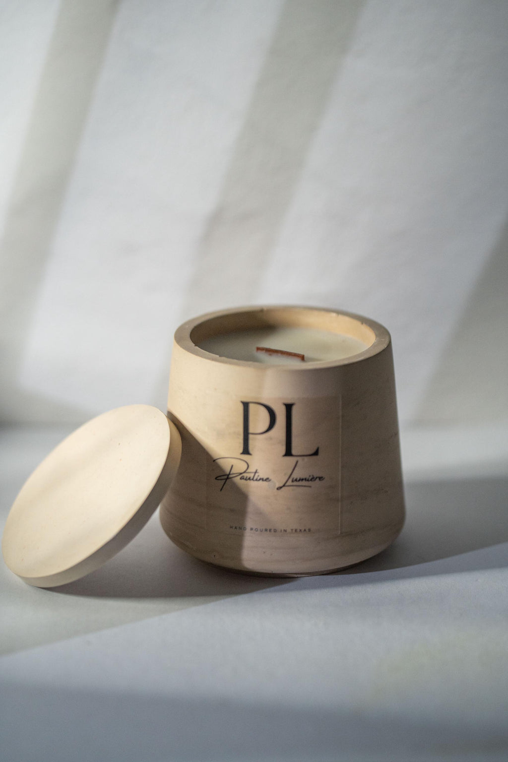 Meditative Harmony • Handmade White Soy Candle with Lavender in Beige-Brown Plaster Holder | Deep Relaxation