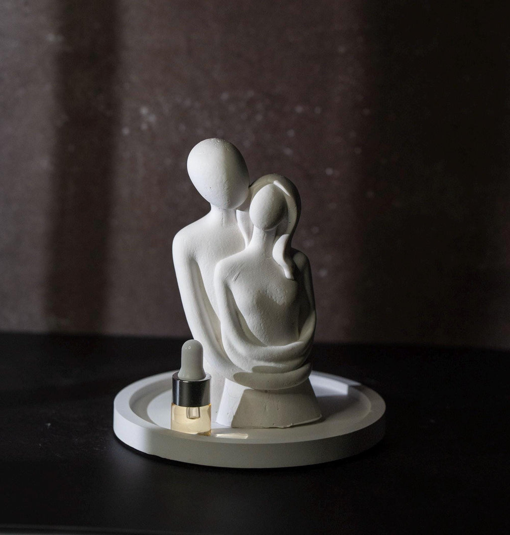 Embracing Couple Sculpture | Handcrafted Gypsum Aroma Stone Diffuser