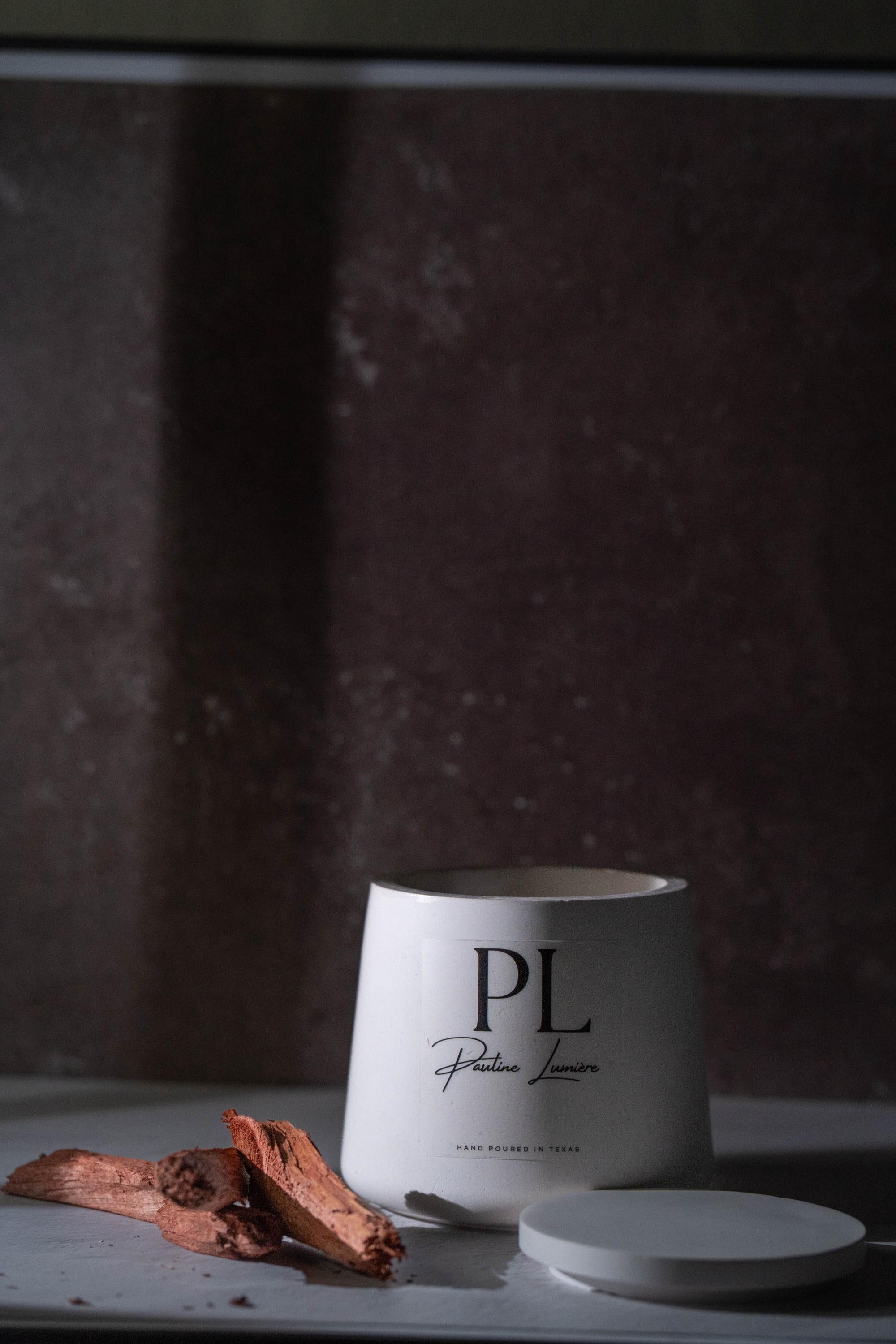 Handmade White Soy Candle with Palo Santo • Sandalwood, Frankincense, Bergamot Aroma
