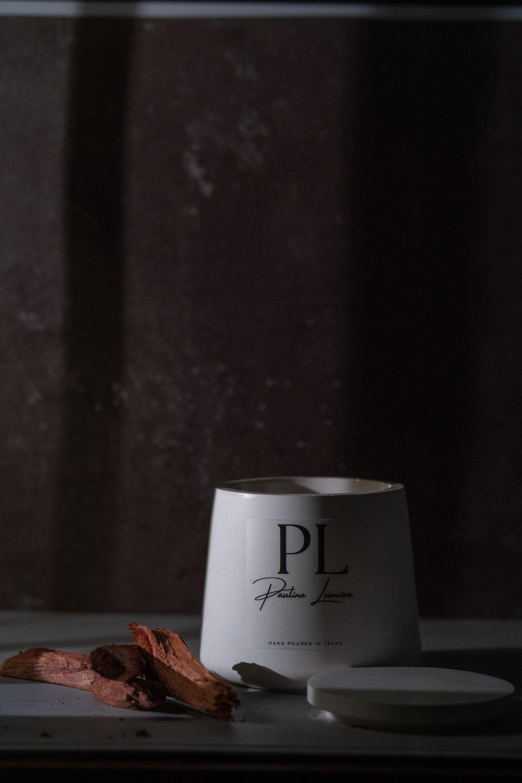 Handmade White Soy Candle with Palo Santo • Sandalwood, Frankincense, Bergamot Aroma
